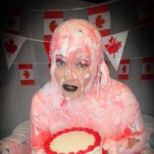 MissNoire - EffToy: Ohhh Canada Day Marshmallow Fluff and Cake Sitting Session