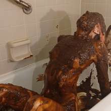 RevSlymsford: Kaydens In A Basque, Wanks + Plays In Chocolate Pudding