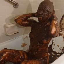RevSlymsford: Kaydens In A Basque, Wanks + Plays In Chocolate Pudding