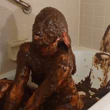 RevSlymsford: Kaydens In A Basque, Wanks + Plays In Chocolate Pudding