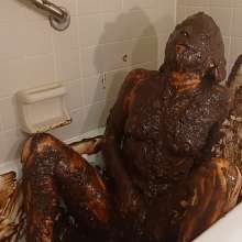RevSlymsford: Kaydens In A Basque, Wanks + Plays In Chocolate Pudding