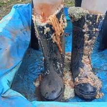 Thefetishgirl: Messy Wellies
