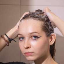 Wet Live Team: Mila Washed Her Hair with Shampoo and Got Completely Wet