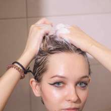 Wet Live Team: Mila Washed Her Hair with Shampoo and Got Completely Wet