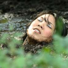 dlodoski: Daz Does Glamour in the Peat--Photos
