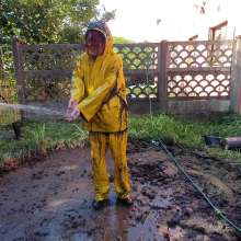 Thefetishgirl: Rainwear Mud Clean Off