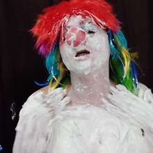 Hikari-Studio-Wam: A Clown Destroyed by Cakes