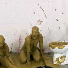 whiteroomberlin: A Video with Clay in an Unusual Container