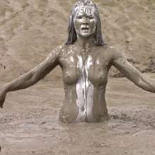 FOXY: Painted silver and dipped in mud