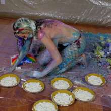 messyhot: Kelly Stark Aka Sober K Smashes a Cake with a View