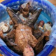 zave66: Massive Mess In A New Blue Suit (Full Clip Video)