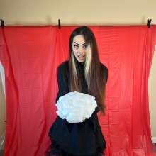 Larzstord: Nikki's 30 Pie Barrage