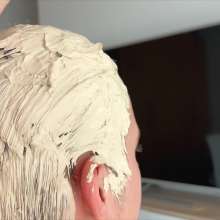 Your Wet Cat: Two Friends Were Doing a Hair Kaolin Mask in White Panties
