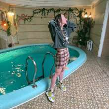 Wet Live Team: Wet and Dry Clothes Made Me Happy--I'm in the Pool