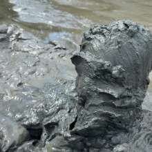 Goonology: Manic for Mud Pies!