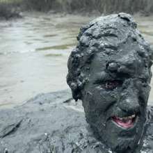 Goonology: Manic for Mud Pies!