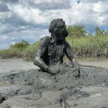 Goonology: Manic for Mud Pies!