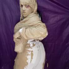 Hikari-Studio-Wam: A Mud Bath with White Clothes