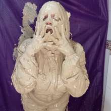 Hikari-Studio-Wam: A Mud Bath with White Clothes