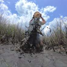 Messy Temptress: Cleanup On Aisle Mud!  (BTS)