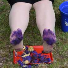 JD and Messy Andi: Cupcake Squish!  (Messy Pantyhose/Feet)