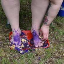 JD and Messy Andi: Cupcake Squish!  (Messy Pantyhose/Feet)