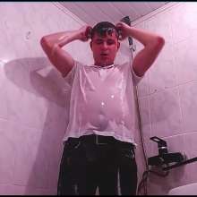WETColours: Gordy in the Shower with White Polo and Jeans with Shampoo