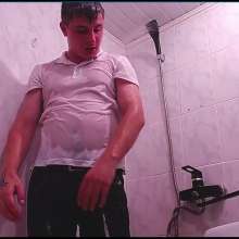 WETColours: Gordy in the Shower with White Polo and Jeans with Shampoo