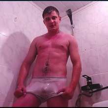 WETColours: Gordy in the Shower with White Polo and Jeans with Shampoo
