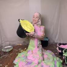 RevSlymsford: Kaydens V 10 Pies + 5 Buckets Of Foam Slime, + Chocolate Too