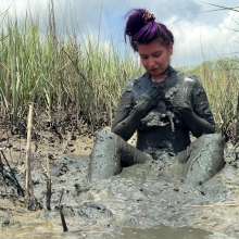 Messy Temptress: Muck Bucket Mania: Naked and Slimed With Stinky Mud!
