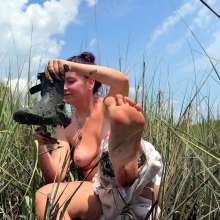 Messy Temptress: Muck Bucket Mania: Naked and Slimed With Stinky Mud!