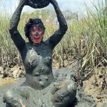 Messy Temptress: Muck Bucket Mania: Naked and Slimed With Stinky Mud!