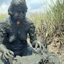 Messy Temptress: Muck Bucket Mania: Naked and Slimed With Stinky Mud!