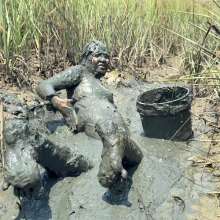 Messy Temptress: Muck Bucket Mania: Naked and Slimed With Stinky Mud!