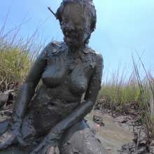Messy Temptress: Muddy Makeout + Filthy Fucking in the Swamp!