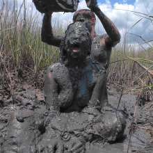 Messy Temptress: Muddy Makeout + Filthy Fucking in the Swamp!