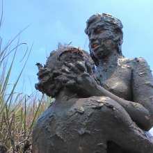 Messy Temptress: Muddy Makeout + Filthy Fucking in the Swamp!