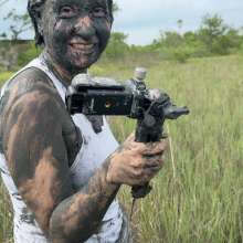 Messy Temptress: Muddy Handjob + Walk of Shame + Cleanup!  (Behind the Scenes)