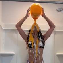 Serena: Pied and Slimed in a Bikini