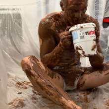 NynoGunge: Pouring 6kg of Nutella on My Body