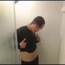 WETColours: Ross Shower with a Black Longsleeve T-shirt after the Gym