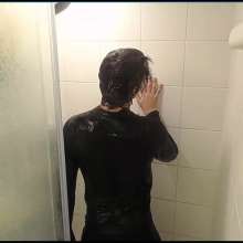 WETColours: Ross Shower with a Black Longsleeve T-shirt after the Gym