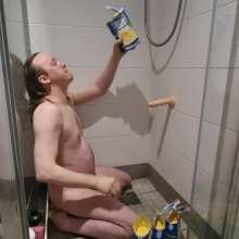 Wakka: Short Custard Gunging in the Shower at Work