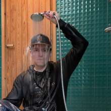 vstyle83: Shower in Humor Jeans, Off-White Belt, Nike Jordans