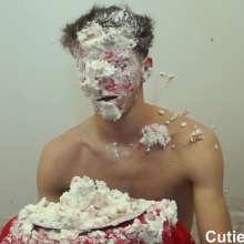 Cutiepied-production: Yannis 4 : Face Pushed into Pies