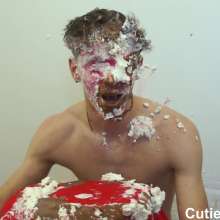 Cutiepied-production: Yannis 4 : Face Pushed into Pies