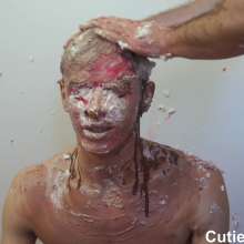 Cutiepied-production: Yannis 4 : Face Pushed into Pies