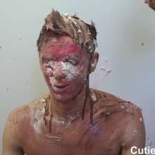 Cutiepied-production: Yannis 4 : Face Pushed into Pies