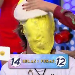 noeldavid: [Chega Mais] Brazilian Model Getting Pied